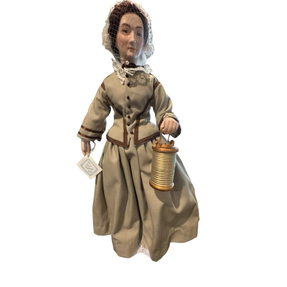Florence Nightingale Doll –‎ United States Historical Society – w/ Lantern